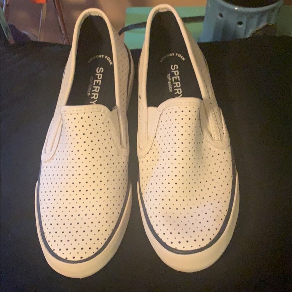 White leather Sperrys
